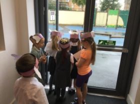 Mrs Hamilton/Mrs Aiken’s class explore their sense of hearing