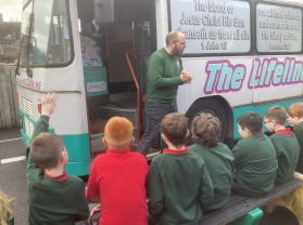 Y5 Weeks- Prayer Bus